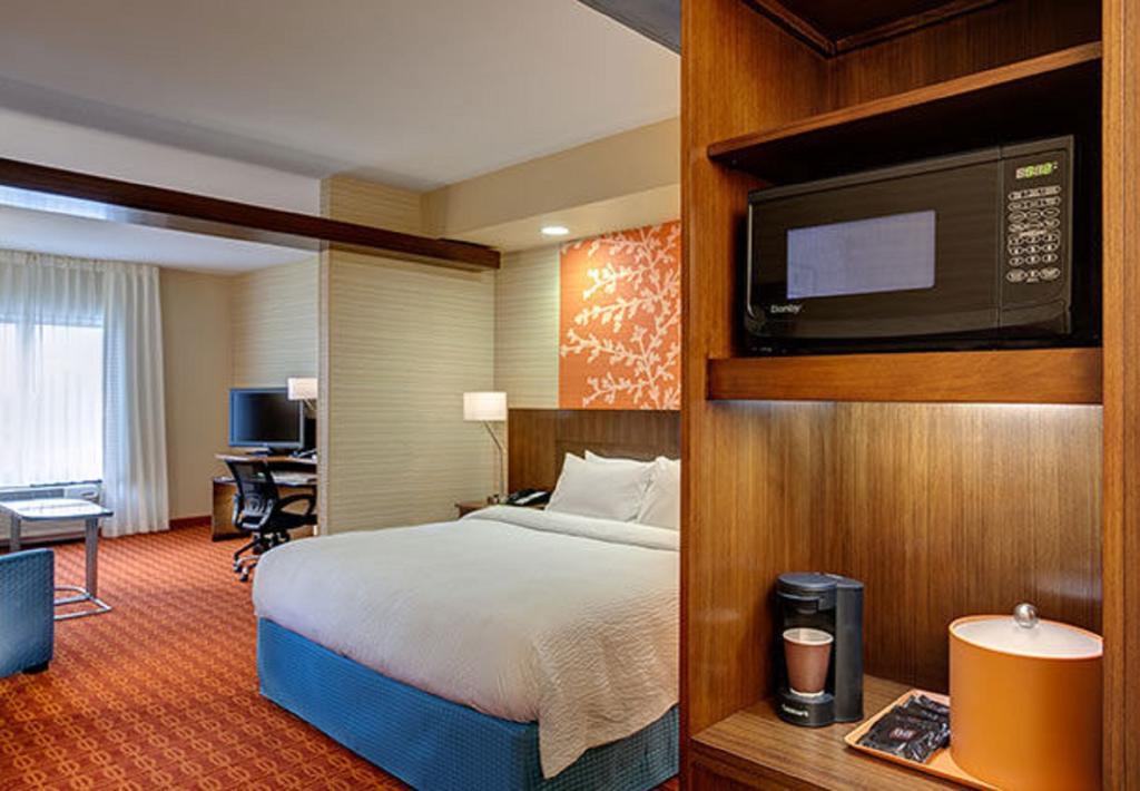 Fairfield Inn & Suites By Marriott Springfield Northampton/Amherst Eksteriør billede