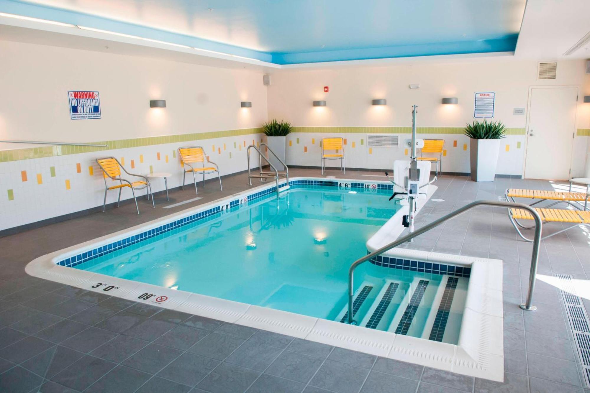 Fairfield Inn & Suites By Marriott Springfield Northampton/Amherst Eksteriør billede