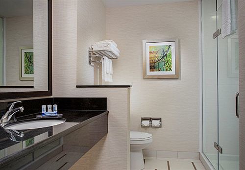 Fairfield Inn & Suites By Marriott Springfield Northampton/Amherst Eksteriør billede